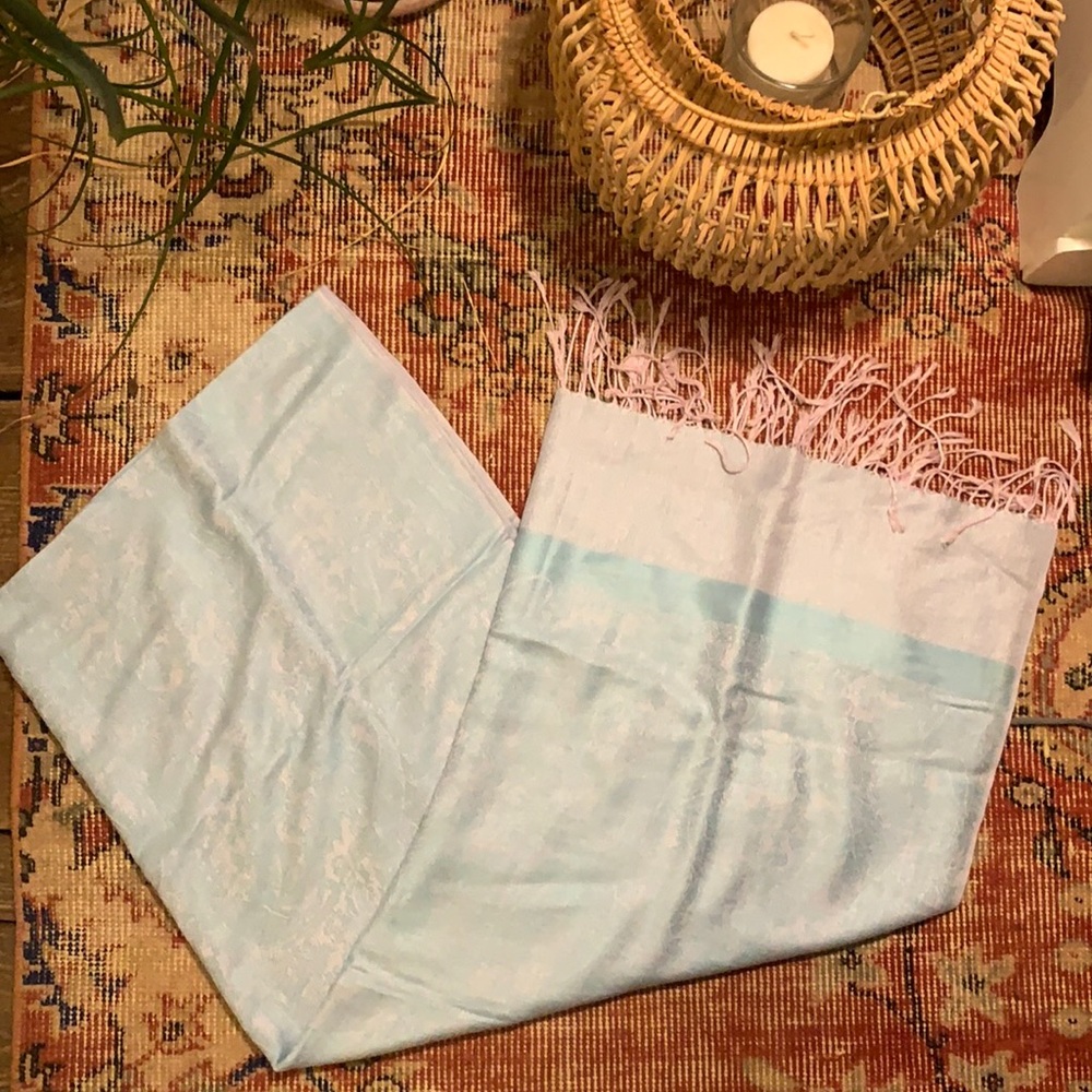 Light blue pashmina with tassels